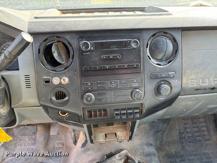 image for item EV3279 2011 Ford F550 utility / service truck