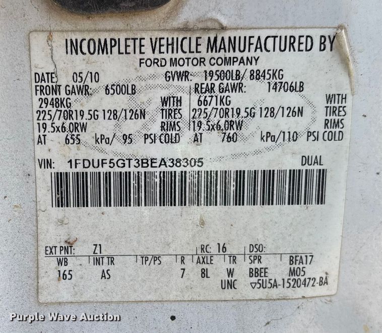 image for item EV3279 2011 Ford F550 utility / service truck