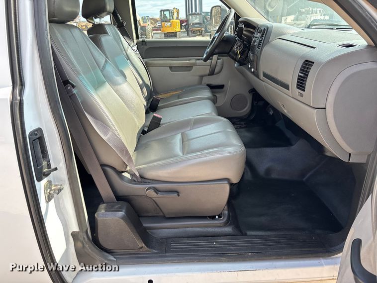 image for item EV3316 2013 GMC Sierra 2500 Ext. Cab utility bed pickup truck