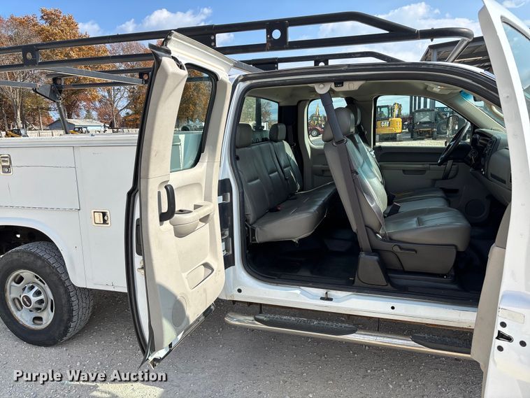 image for item EV3316 2013 GMC Sierra 2500 Ext. Cab utility bed pickup truck
