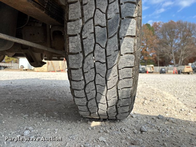 image for item EV3316 2013 GMC Sierra 2500 Ext. Cab utility bed pickup truck