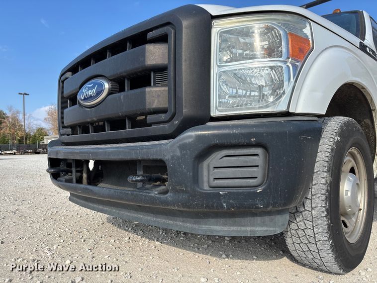 image for item EV3317 2012 Ford F250 Super Duty Extended Cab Utility Bed Pickup