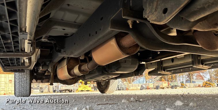 image for item EV3317 2012 Ford F250 Super Duty Extended Cab Utility Bed Pickup