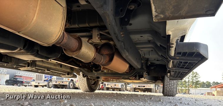 image for item EV3317 2012 Ford F250 Super Duty Extended Cab Utility Bed Pickup