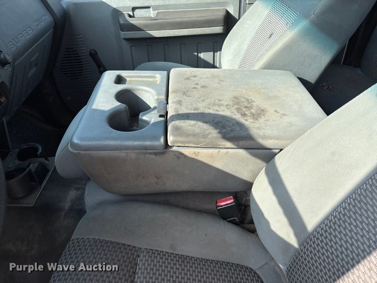 image for item EV3317 2012 Ford F250 Super Duty Extended Cab Utility Bed Pickup