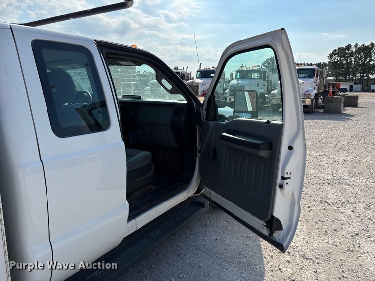 image for item EV3317 2012 Ford F250 Super Duty Extended Cab Utility Bed Pickup