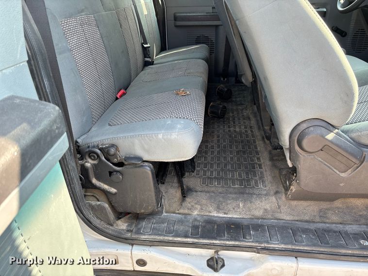 image for item EV3317 2012 Ford F250 Super Duty Extended Cab Utility Bed Pickup