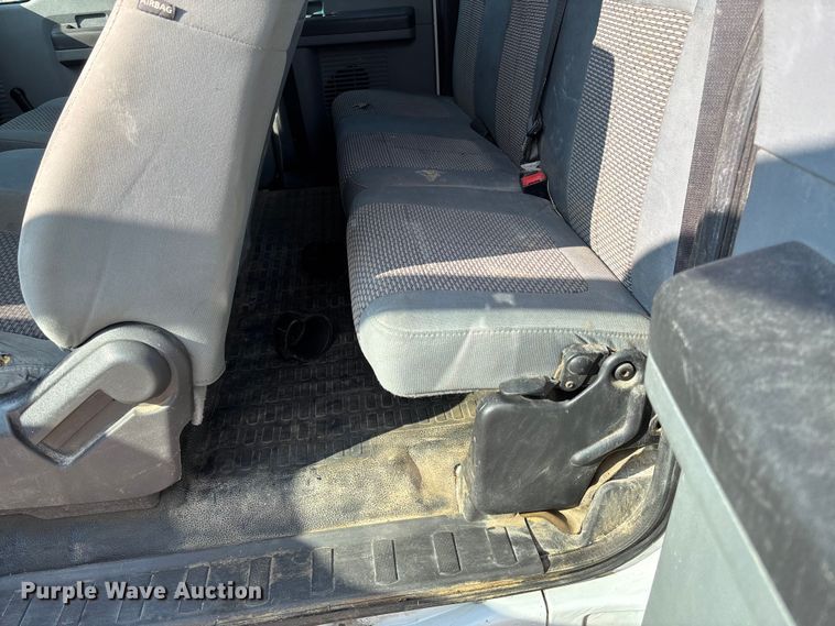 image for item EV3317 2012 Ford F250 Super Duty Extended Cab Utility Bed Pickup