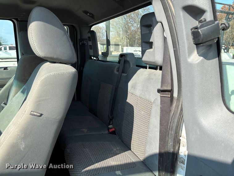 image for item EV3317 2012 Ford F250 Super Duty Extended Cab Utility Bed Pickup