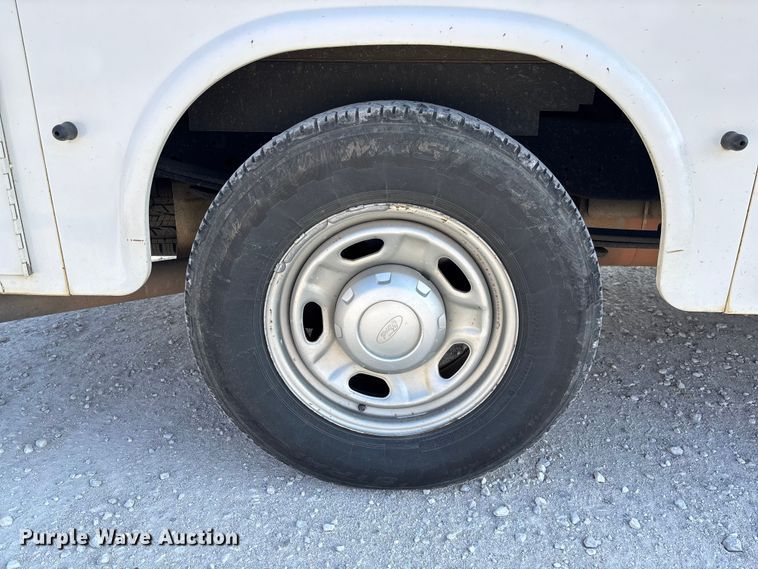 image for item EV3317 2012 Ford F250 Super Duty Extended Cab Utility Bed Pickup