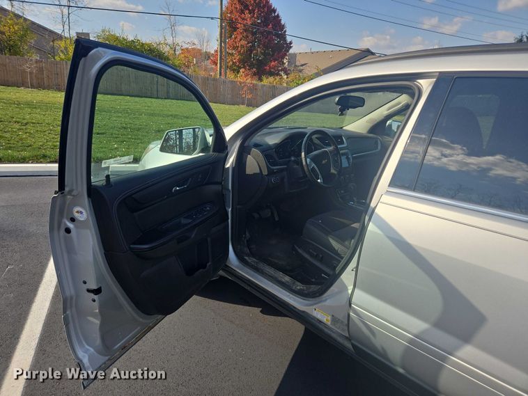 image for item EV5489 2017 Chevrolet Traverse LT SUV