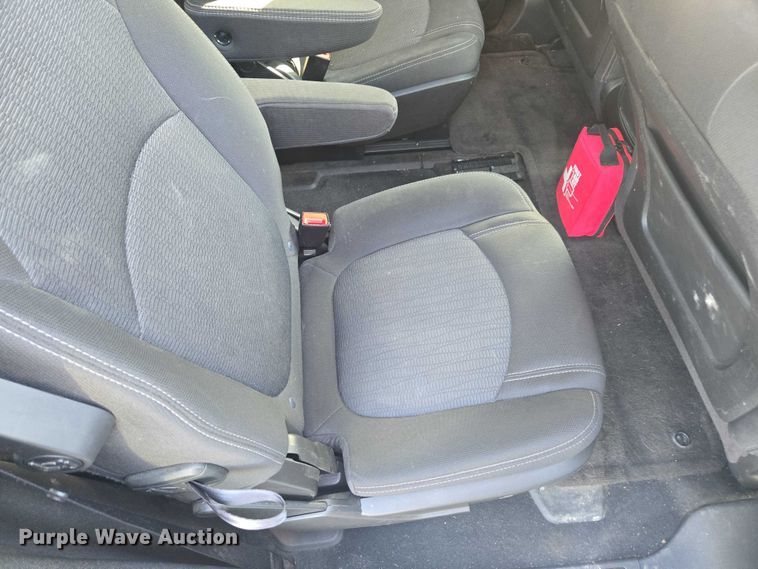 image for item EV5489 2017 Chevrolet Traverse LT SUV