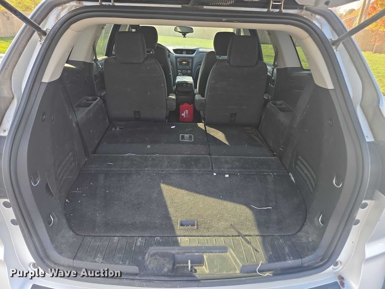 image for item EV5489 2017 Chevrolet Traverse LT SUV