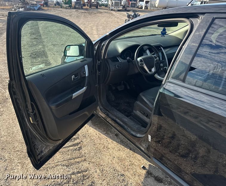 image for item FB4514 2012 Ford Edge SUV