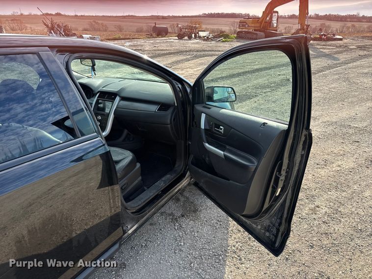 image for item FB4514 2012 Ford Edge SUV