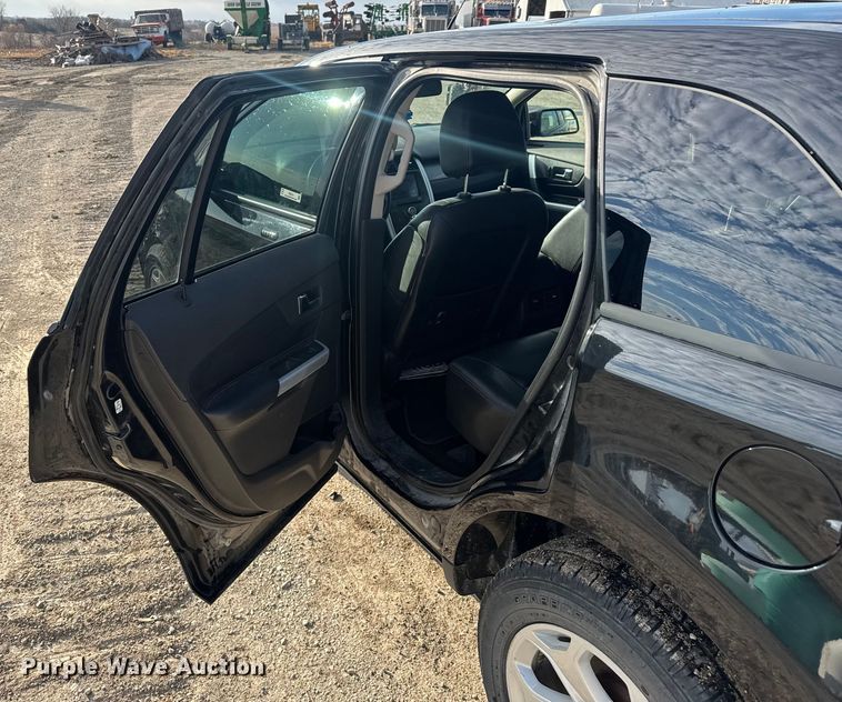 image for item FB4514 2012 Ford Edge SUV