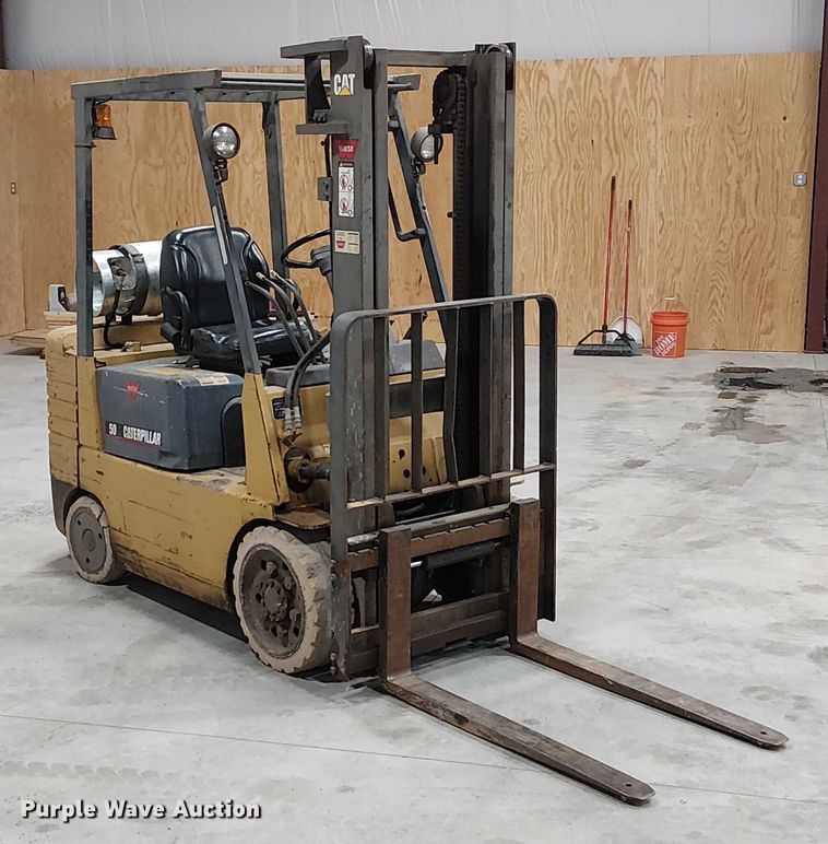 MONTACARGAS CATERPILLAR GC25