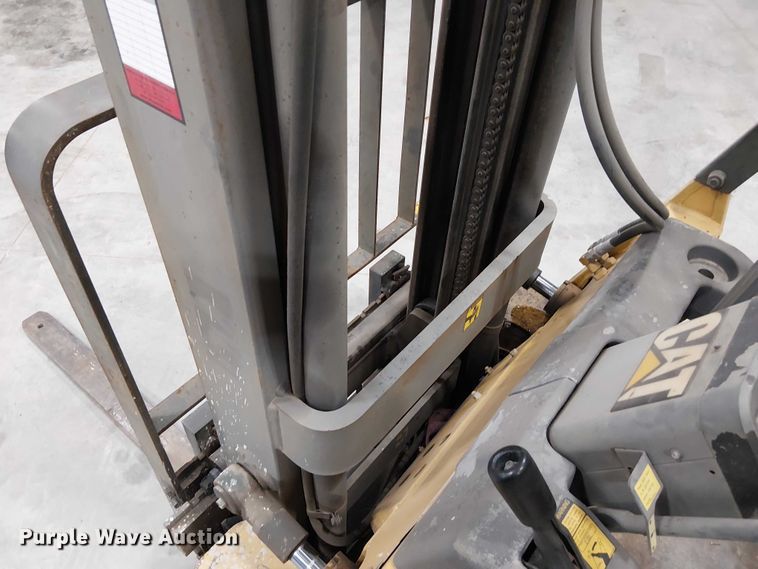 image for item FB4522 Caterpillar GC25 forklift