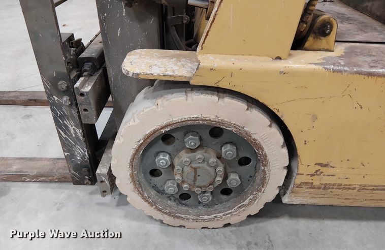 image for item FB4522 Caterpillar GC25 forklift