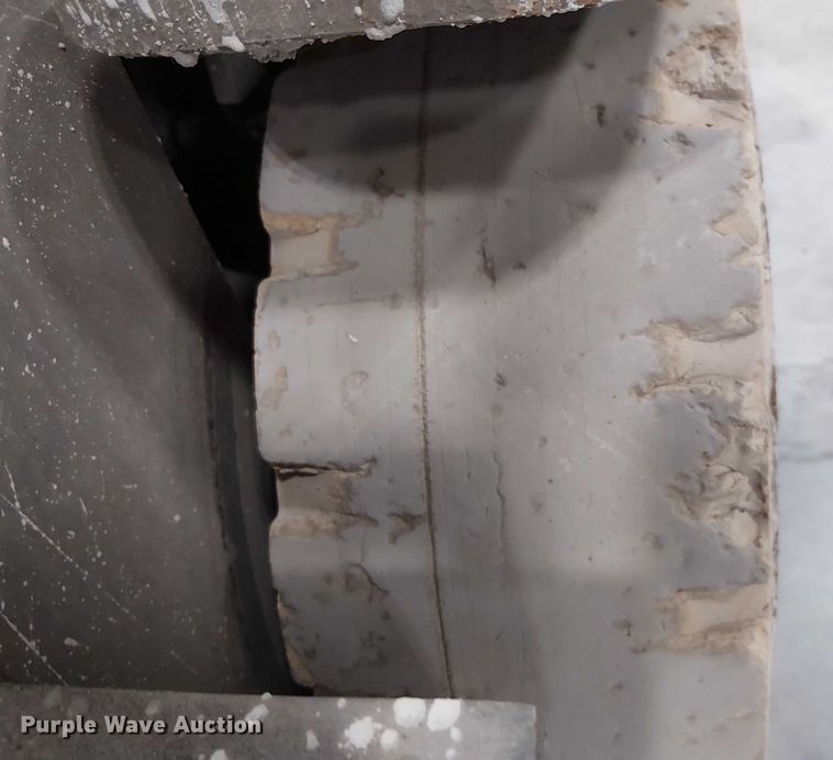 image for item FB4522 Caterpillar GC25 forklift