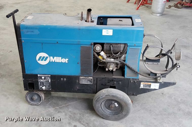 image for item FB4524 Miller Bobcat 250 welder