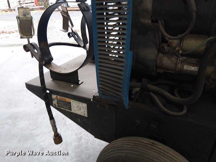 image for item FB4524 Miller Bobcat 250 welder