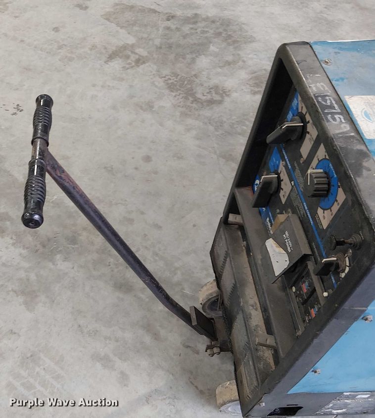 image for item FB4524 Miller Bobcat 250 welder