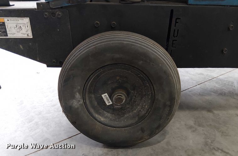 image for item FB4524 Miller Bobcat 250 welder