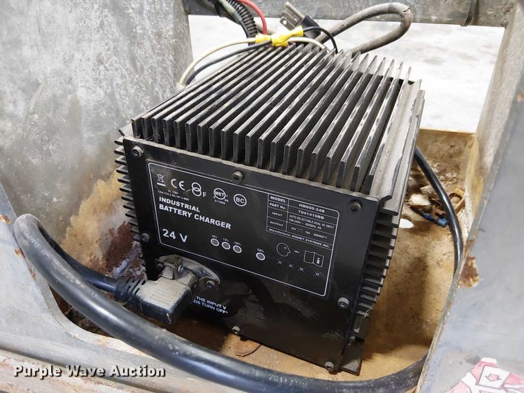 image for item FB4526 SkyJack SJIII 4632 scissor lift