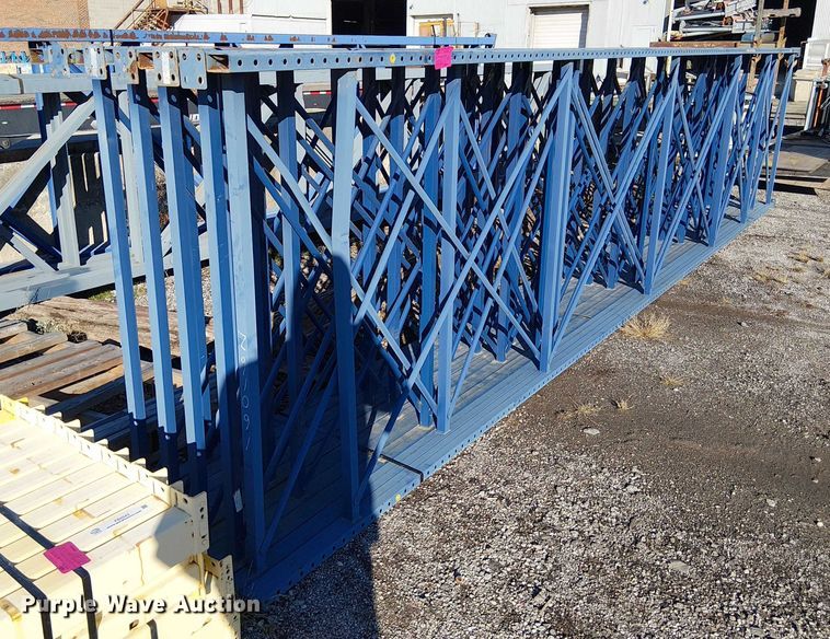 image for item FB4543 Teardrop pallet racking