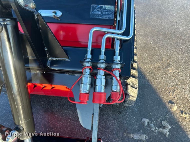 image for item FG1511 GIYI 360T compact utility loader