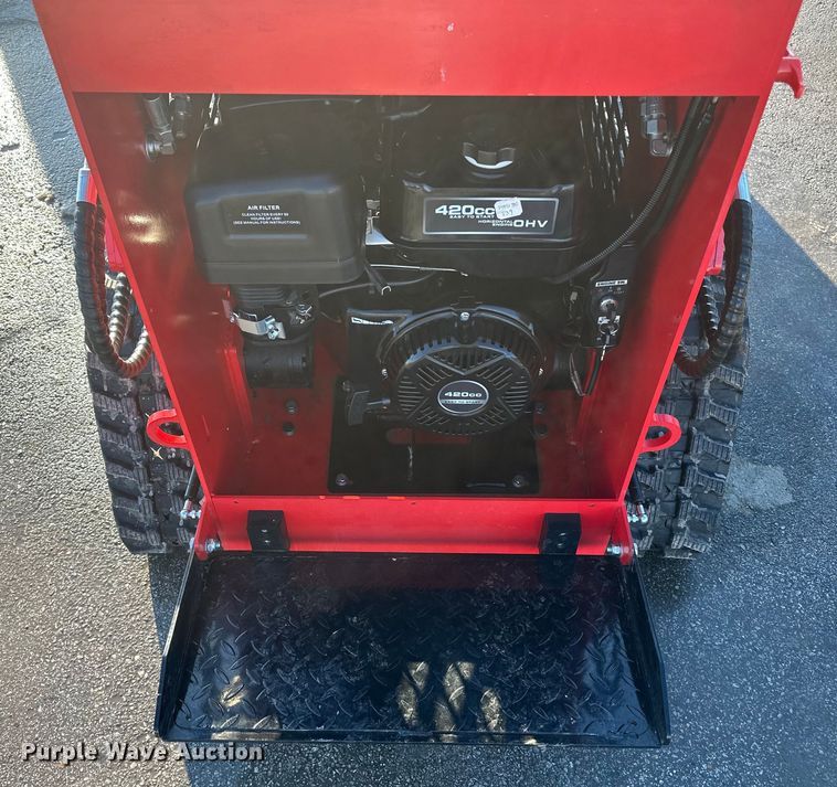 image for item FG1511 GIYI 360T compact utility loader