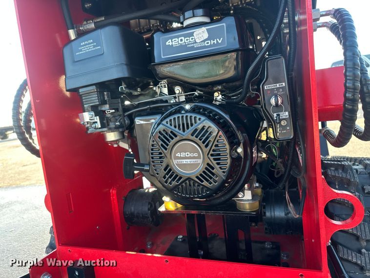 image for item FG1511 GIYI 360T compact utility loader