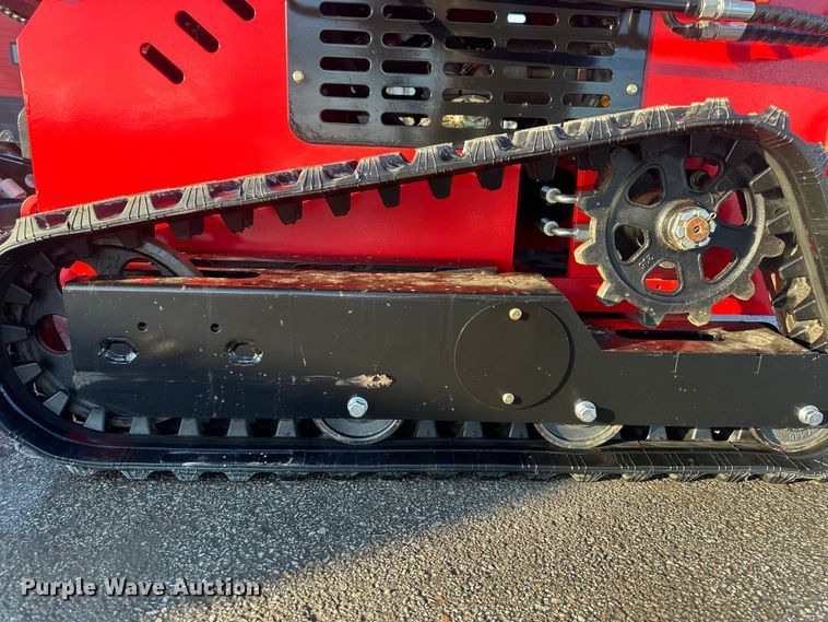 image for item FG1511 GIYI 360T compact utility loader