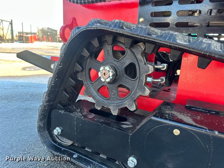 image for item FG1511 GIYI 360T compact utility loader