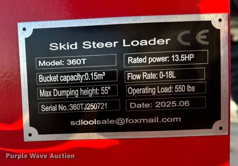 image for item FG1511 GIYI 360T compact utility loader