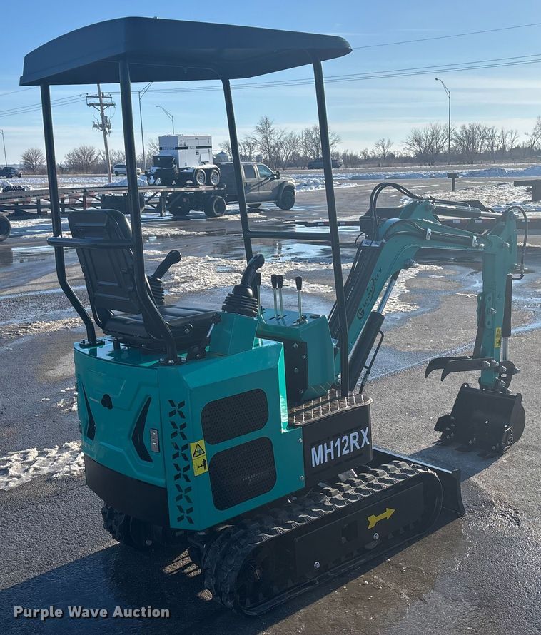 image for item FG1512 CFG Industrial MH12RX mini excavator