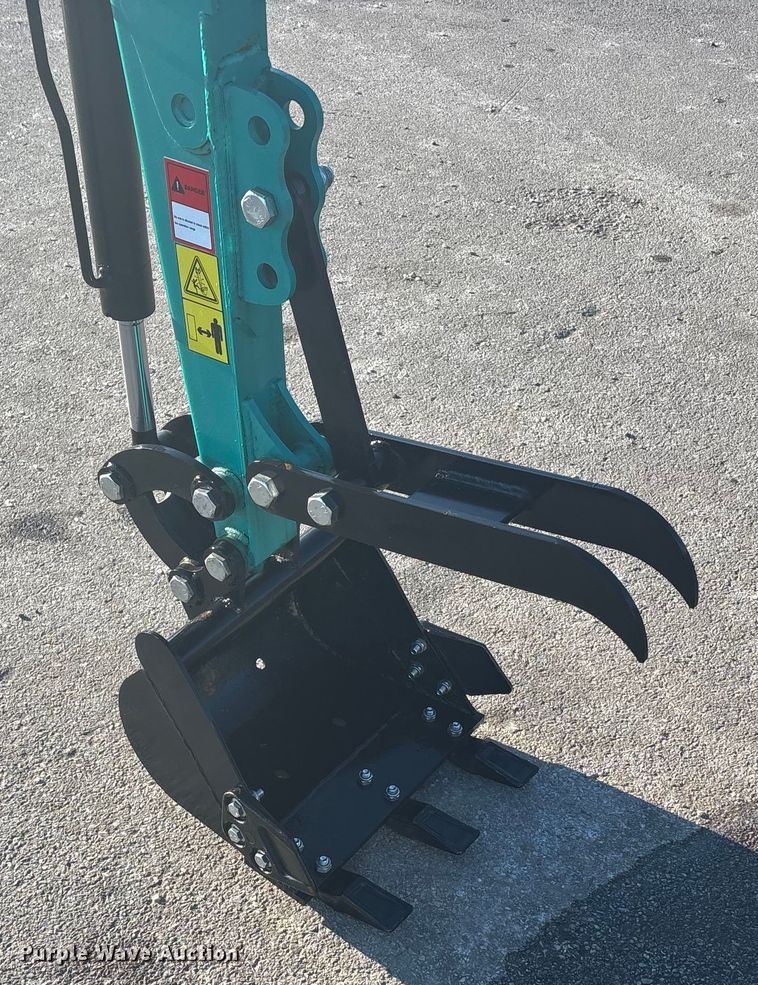 image for item FG1512 CFG Industrial MH12RX mini excavator