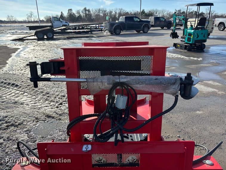 image for item FG1513 GIYI TS29 skid steer tree shear