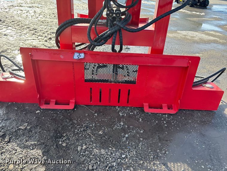 image for item FG1513 GIYI TS29 skid steer tree shear