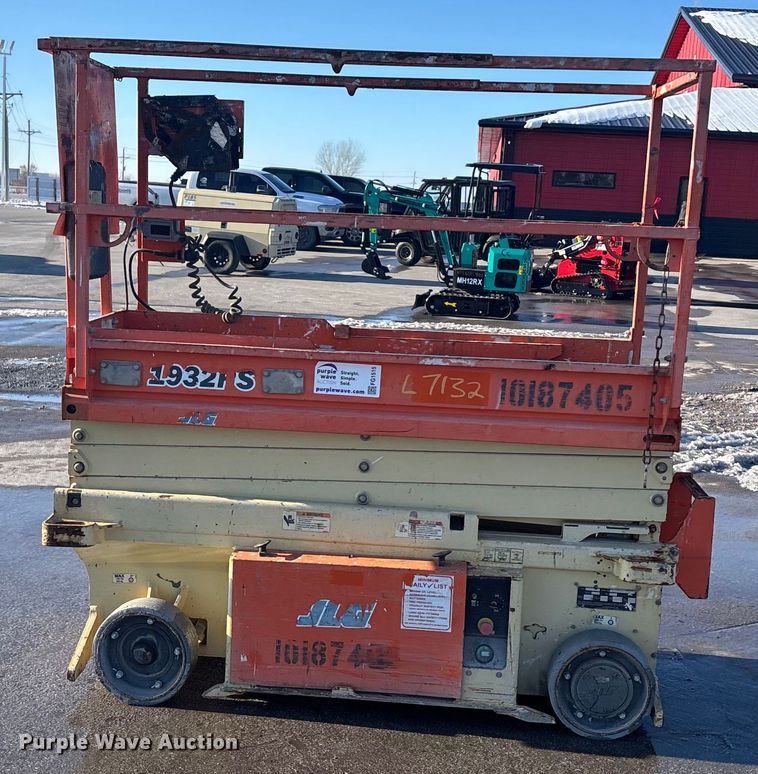 image for item FG1515 2016 JLG 1932RS scissor lift
