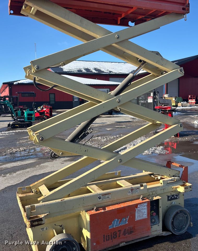 image for item FG1515 2016 JLG 1932RS scissor lift