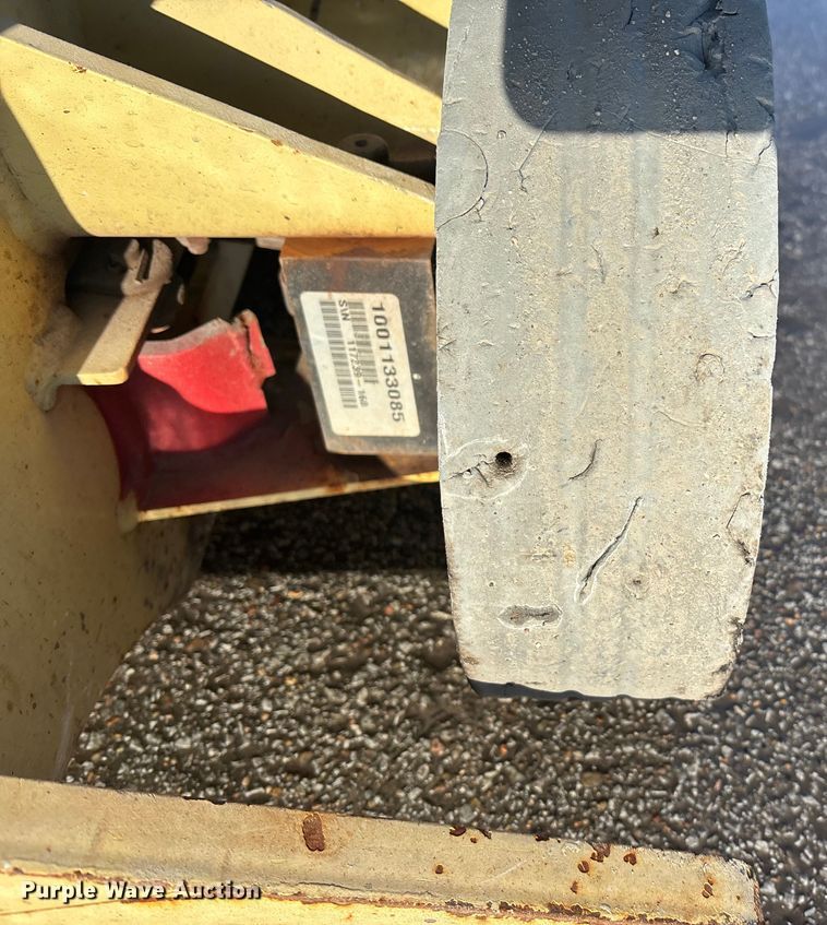 image for item FG1515 2016 JLG 1932RS scissor lift