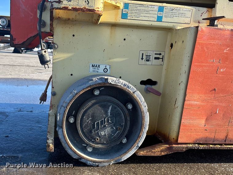 image for item FG1515 2016 JLG 1932RS scissor lift