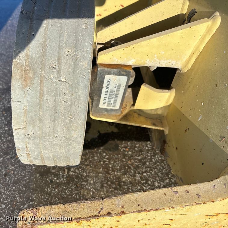 image for item FG1515 2016 JLG 1932RS scissor lift