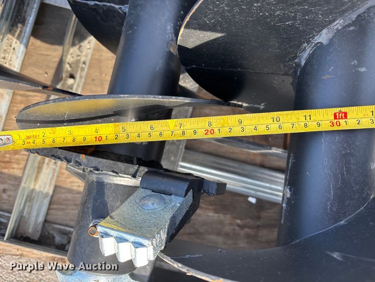 image for item FG1517 Pabreak AR 650 skid steer auger bucket