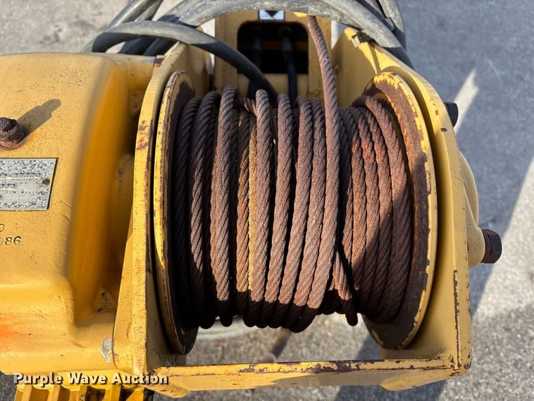 image for item FG1522 IMT 5016 crane