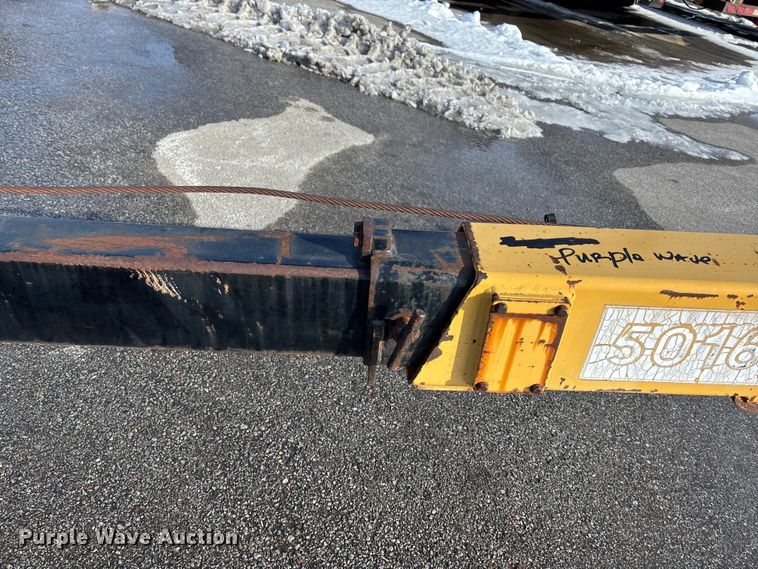 image for item FG1522 IMT 5016 crane