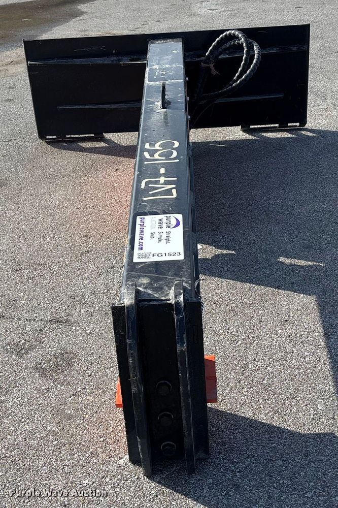 image for item FG1523 GIYI HLS25 skid steer log splitter