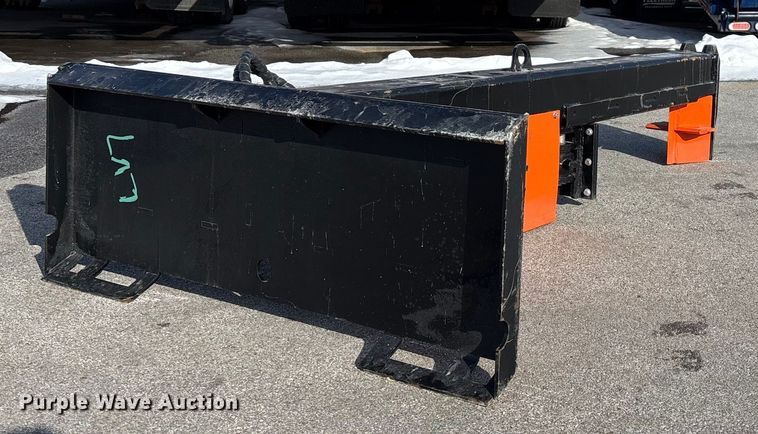 image for item FG1523 GIYI HLS25 skid steer log splitter